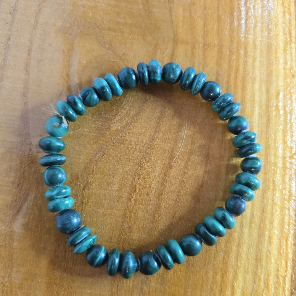 Malachite Crystal Bracelet - Picture 2 of 2
